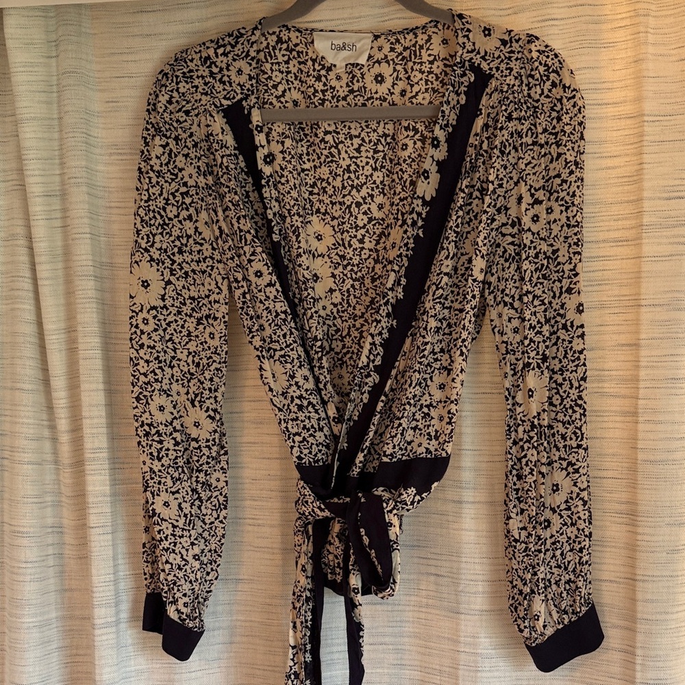 Ba&sh Women's Black and Cream Floral Blouse womens size small